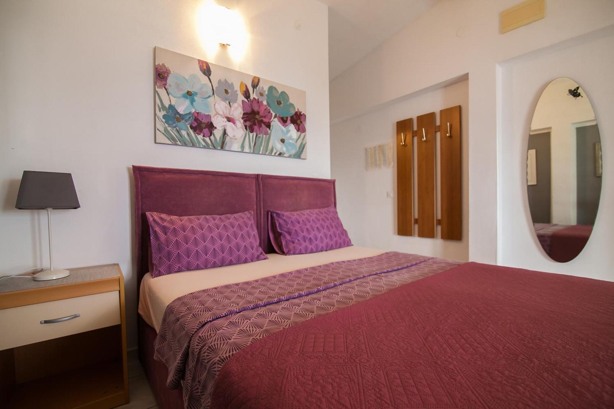 Apartments Paula Бол Экстерьер фото