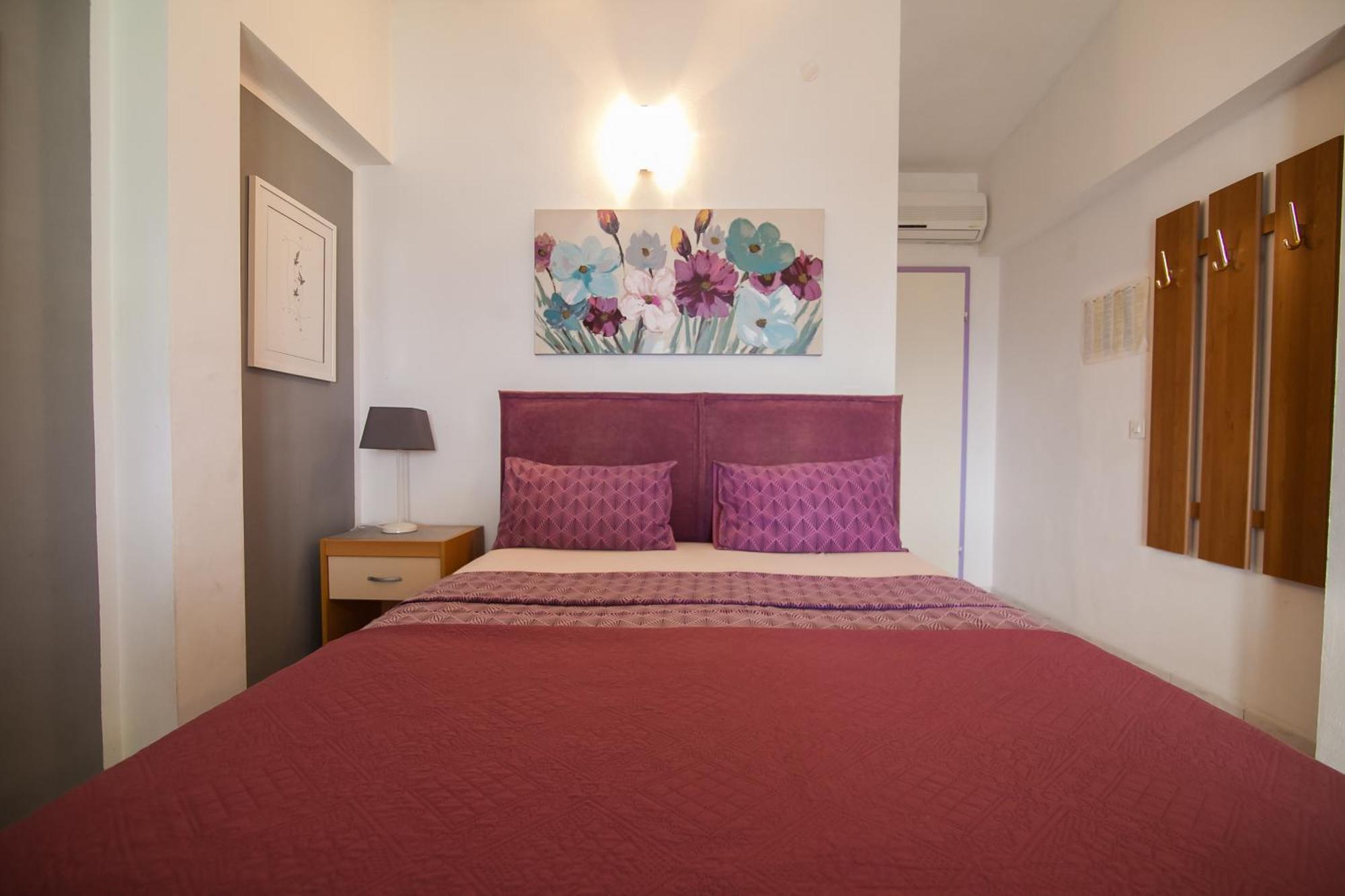 Apartments Paula Бол Экстерьер фото